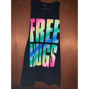 “Free Hugs” Cutoff T-shirt